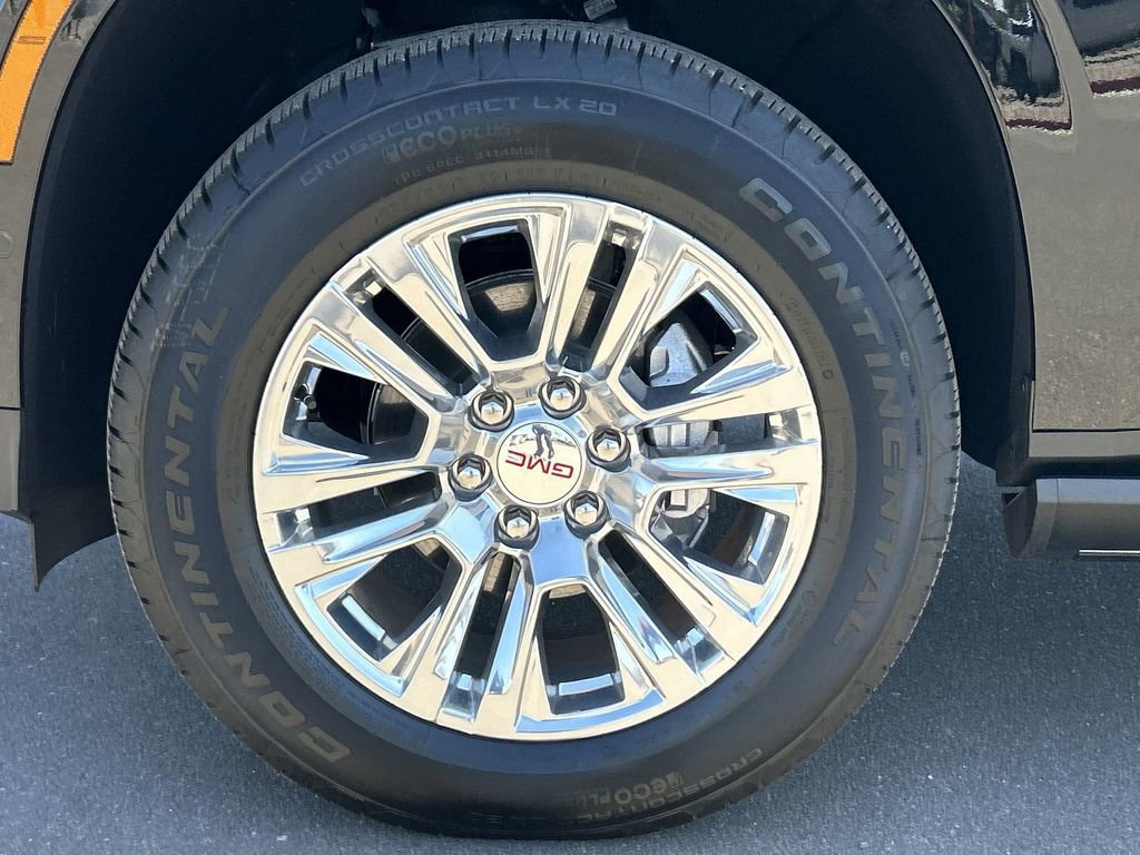 Used 2026 GMC Yukon XL Denali w/ Sun & Power Step Package image 34