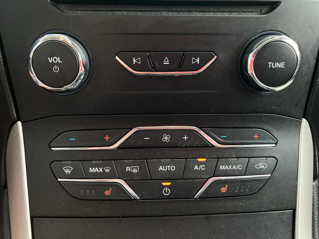 Used 2015 Ford Edge SEL w/ Equipment Group 201A image 19