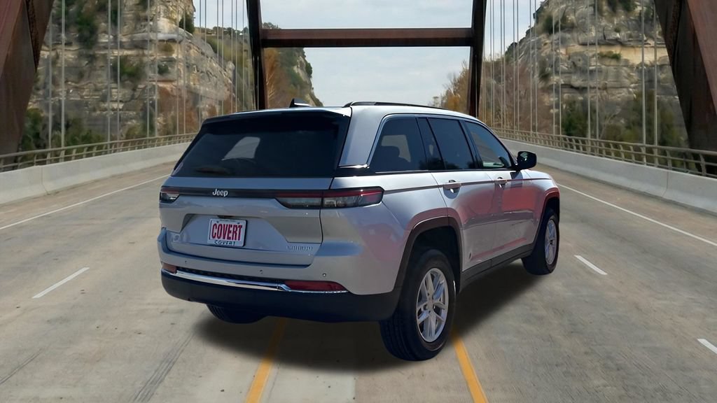 New 2026 Jeep Grand Cherokee Laredo RWD image 10