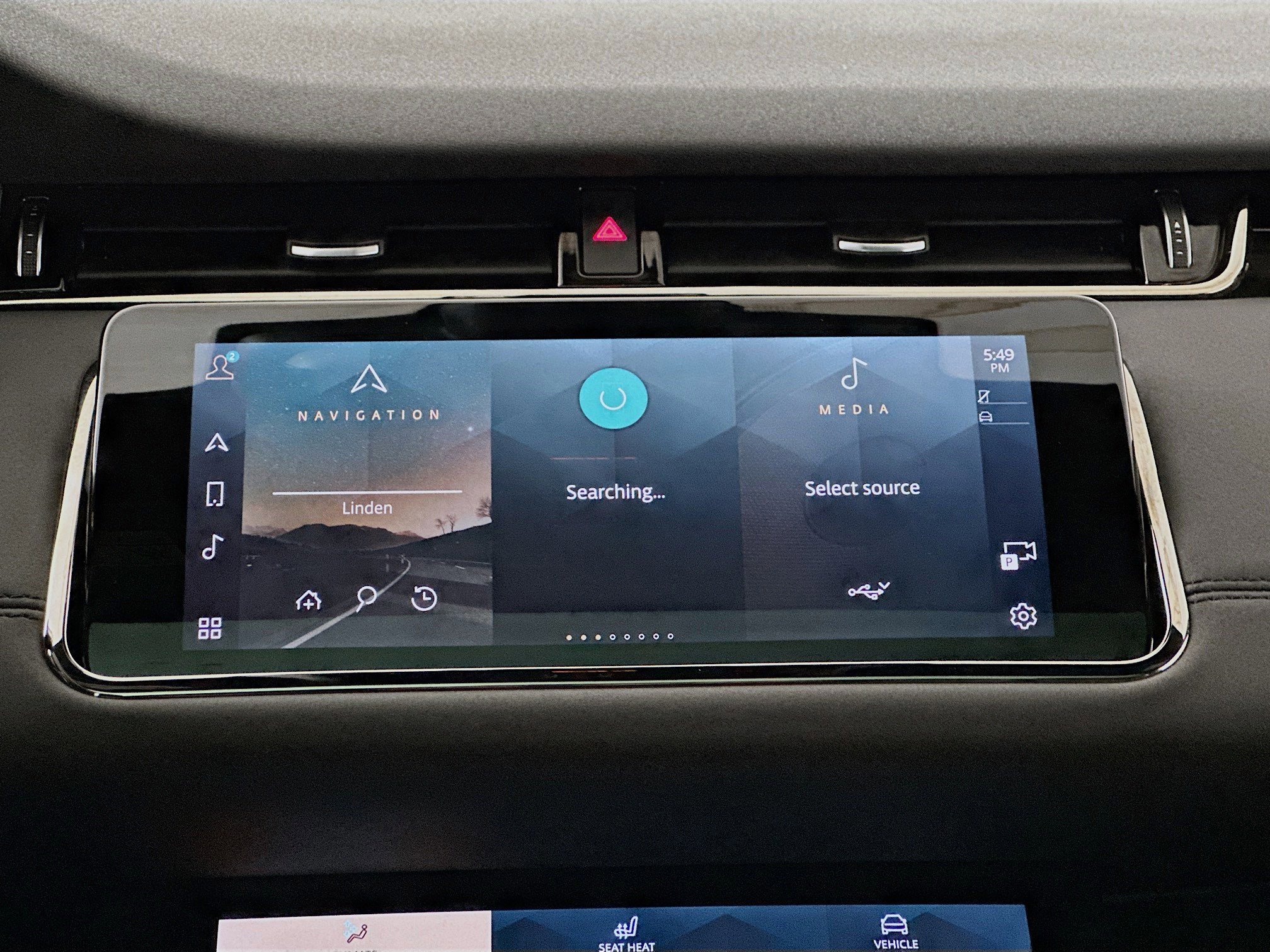 Used 2022 Land Rover Range Rover Evoque R-Dynamic S image 12