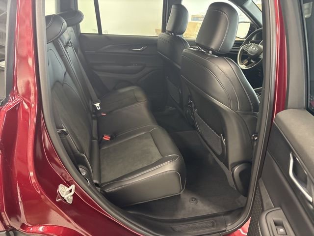 Used 2025 Jeep Grand Cherokee Altitude w/ Trailer Tow Package image 29