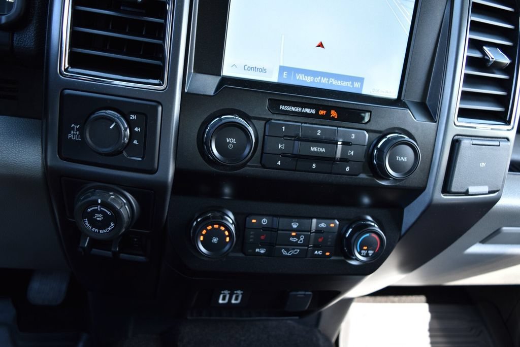 Used 2019 Ford F150 XLT w/ Equipment Group 302A Luxury AWD/4WD image 24