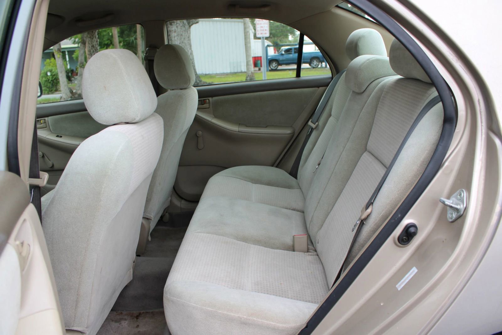 Used 2005 Toyota Corolla CE FWD image 8