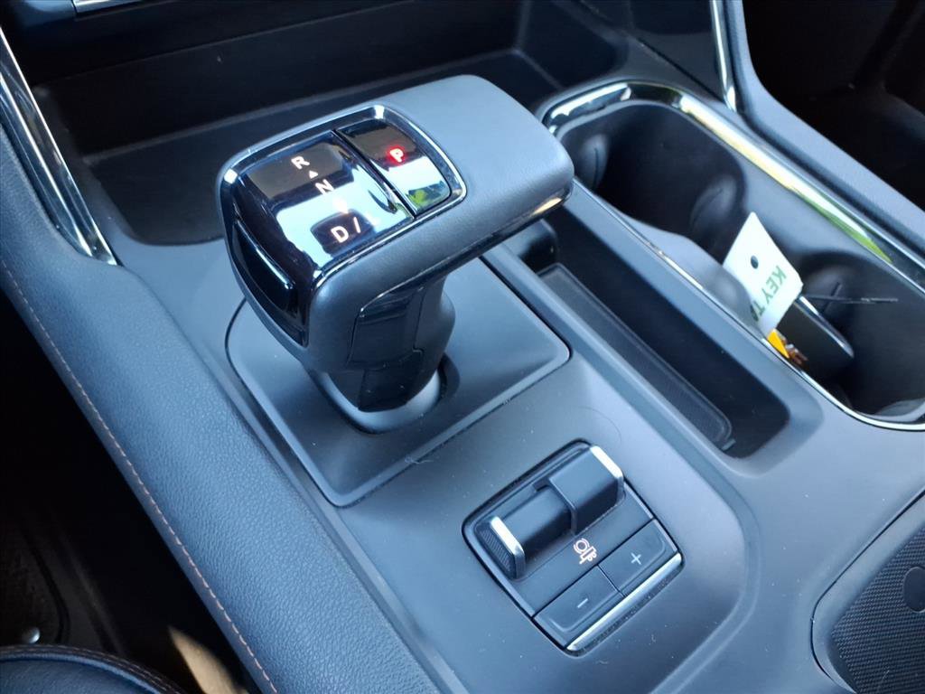 Used 2023 GMC Sierra 1500 AT4 w/ AT4 Premium Package image 23