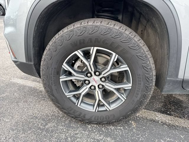 Used 2024 GMC Acadia AT4 w/ Luxury Package AWD/4WD image 10