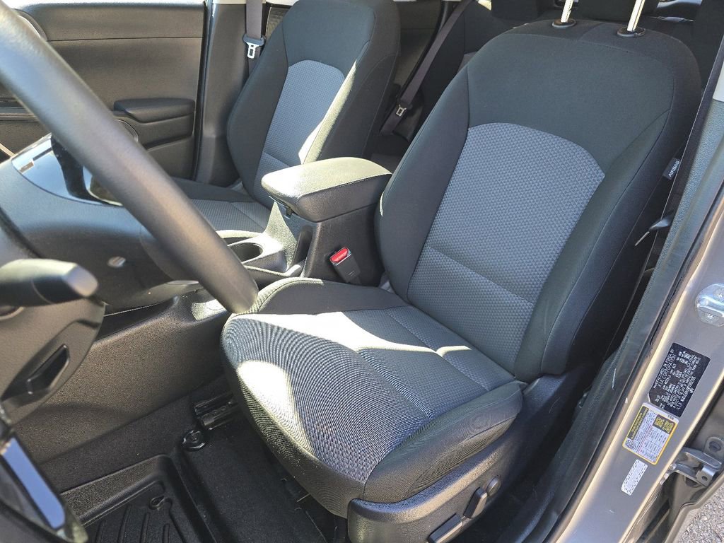 Used 2023 Kia Soul S FWD image 22