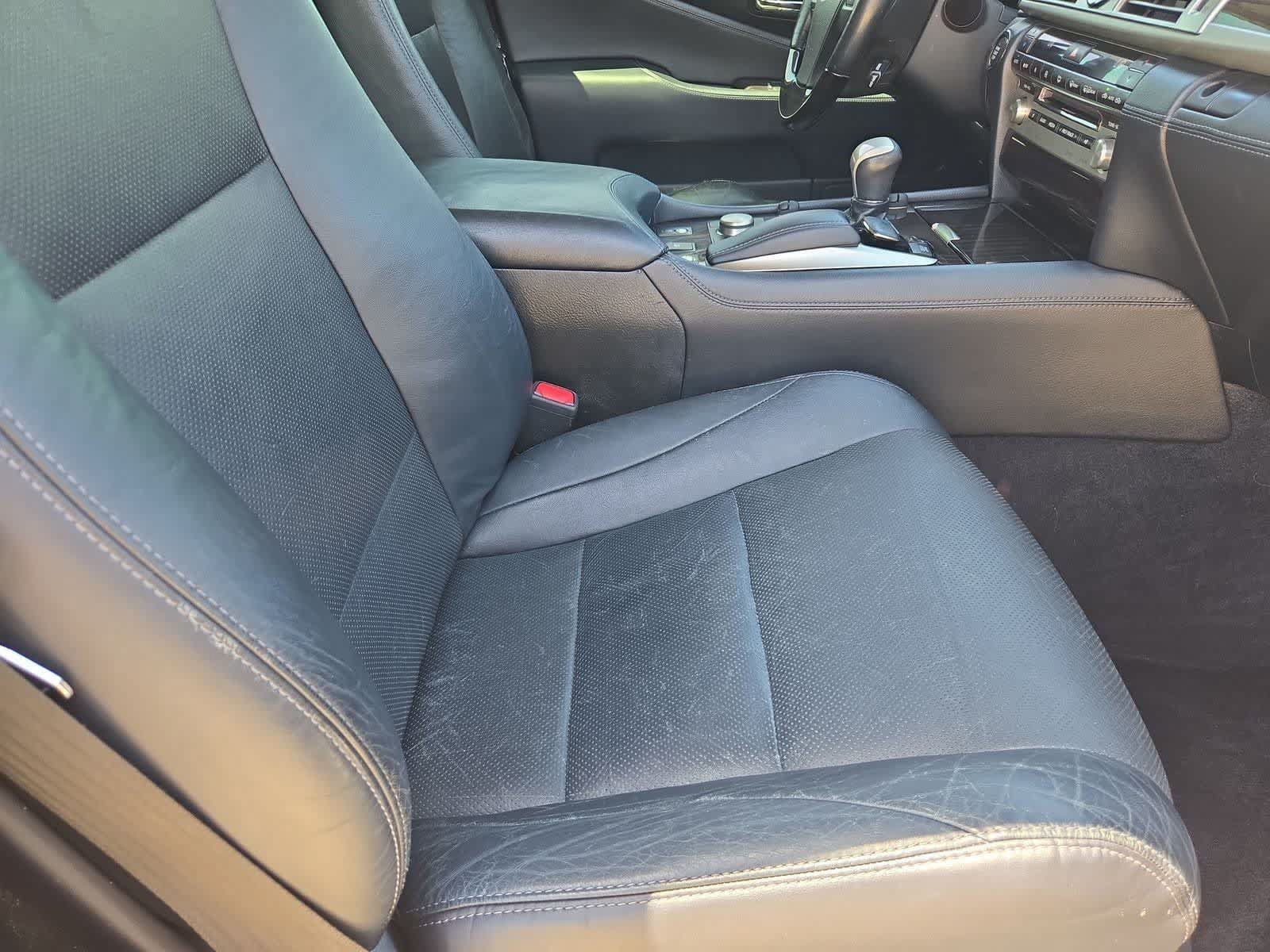Used 2013 Lexus LS 460 w/ Comfort Pkg RWD image 21