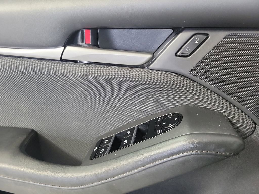Used 2021 MAZDA MAZDA3 s FWD image 16