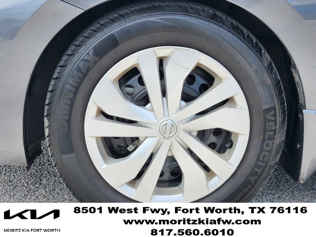 Used 2024 Nissan Versa S w/ Trunk Package FWD image 9