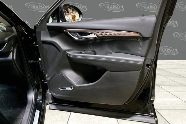 Used 2023 Buick Envision Avenir AWD/4WD image 12