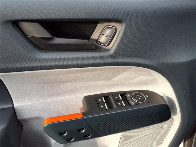 Used 2024 Ford Maverick XLT w/ XLT Luxury Package image 11