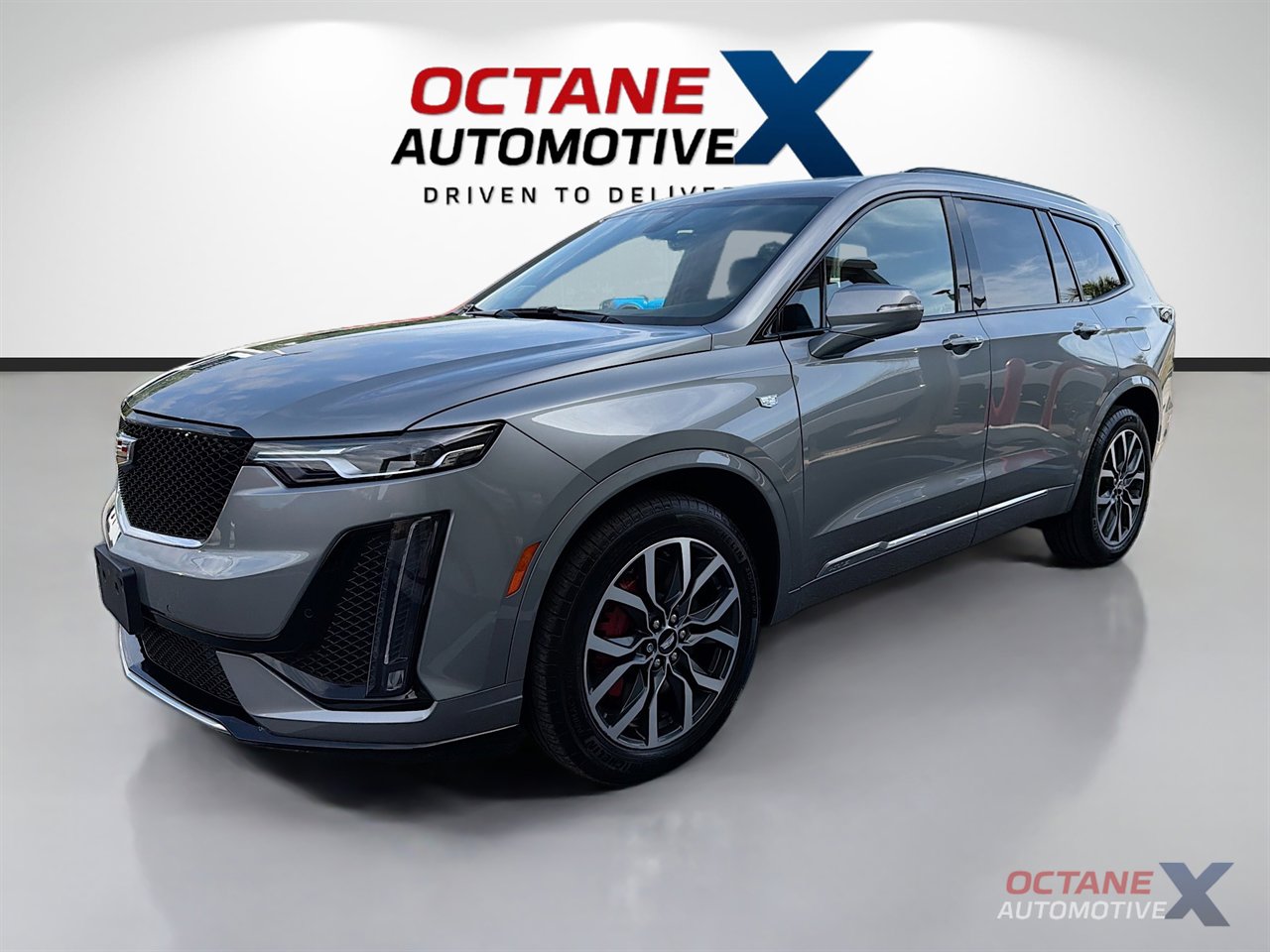 Used 2024 Cadillac XT6 Sport AWD/4WD image 3