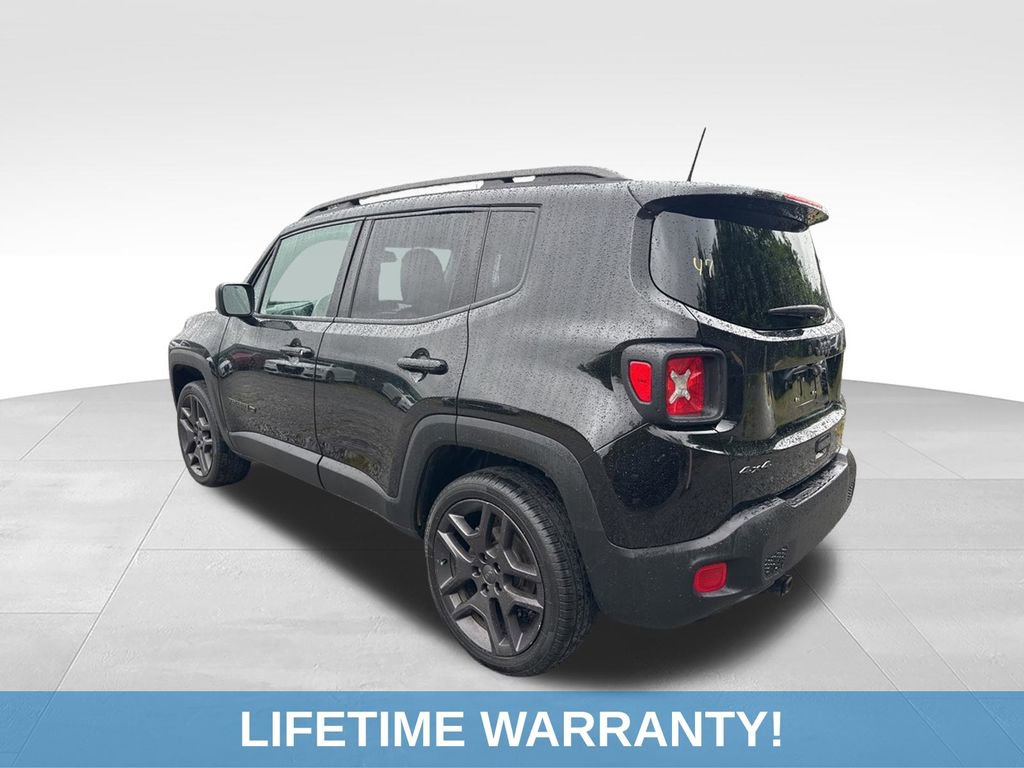Used 2021 Jeep Renegade Latitude AWD/4WD image 4