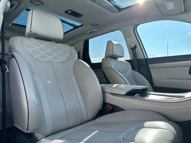 Used 2021 Hyundai Palisade Limited image 11
