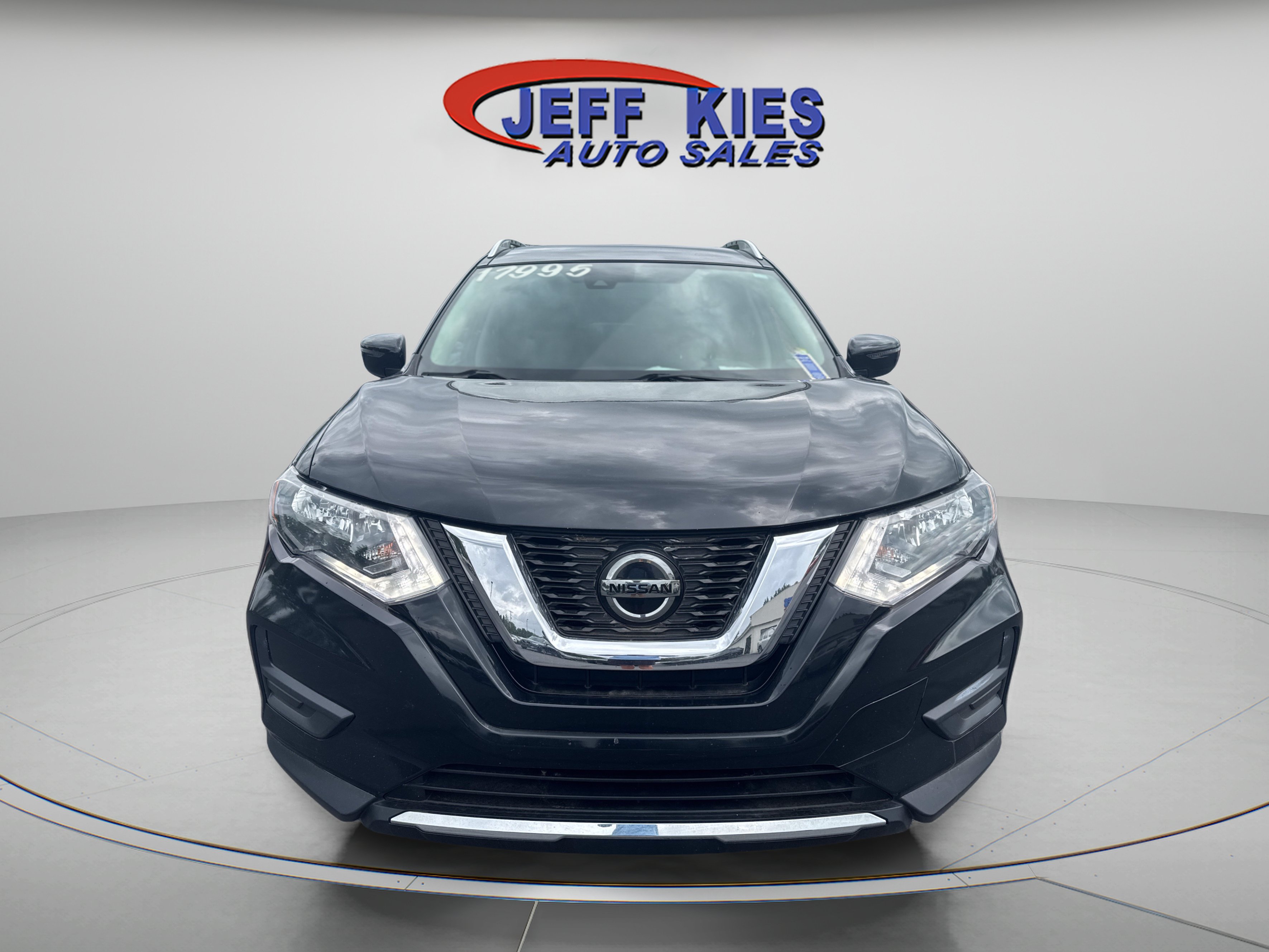 Used 2019 Nissan Rogue SV AWD/4WD image 2