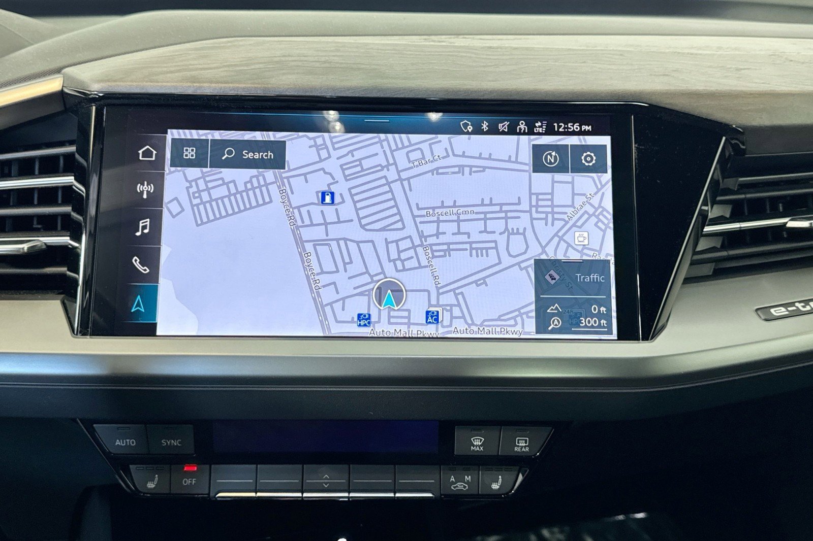 Used 2024 Audi Q4 e-tron Premium Plus image 13