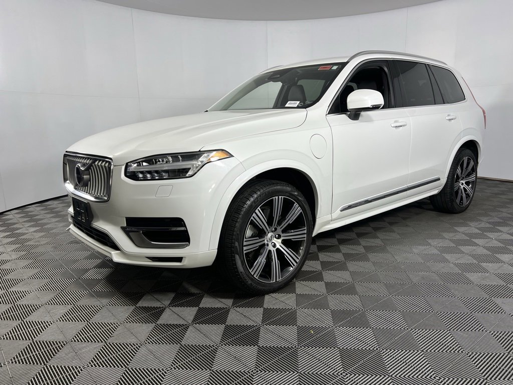 Used 2024 Volvo XC90 T8 Core w/ Protection Package Premier image 9