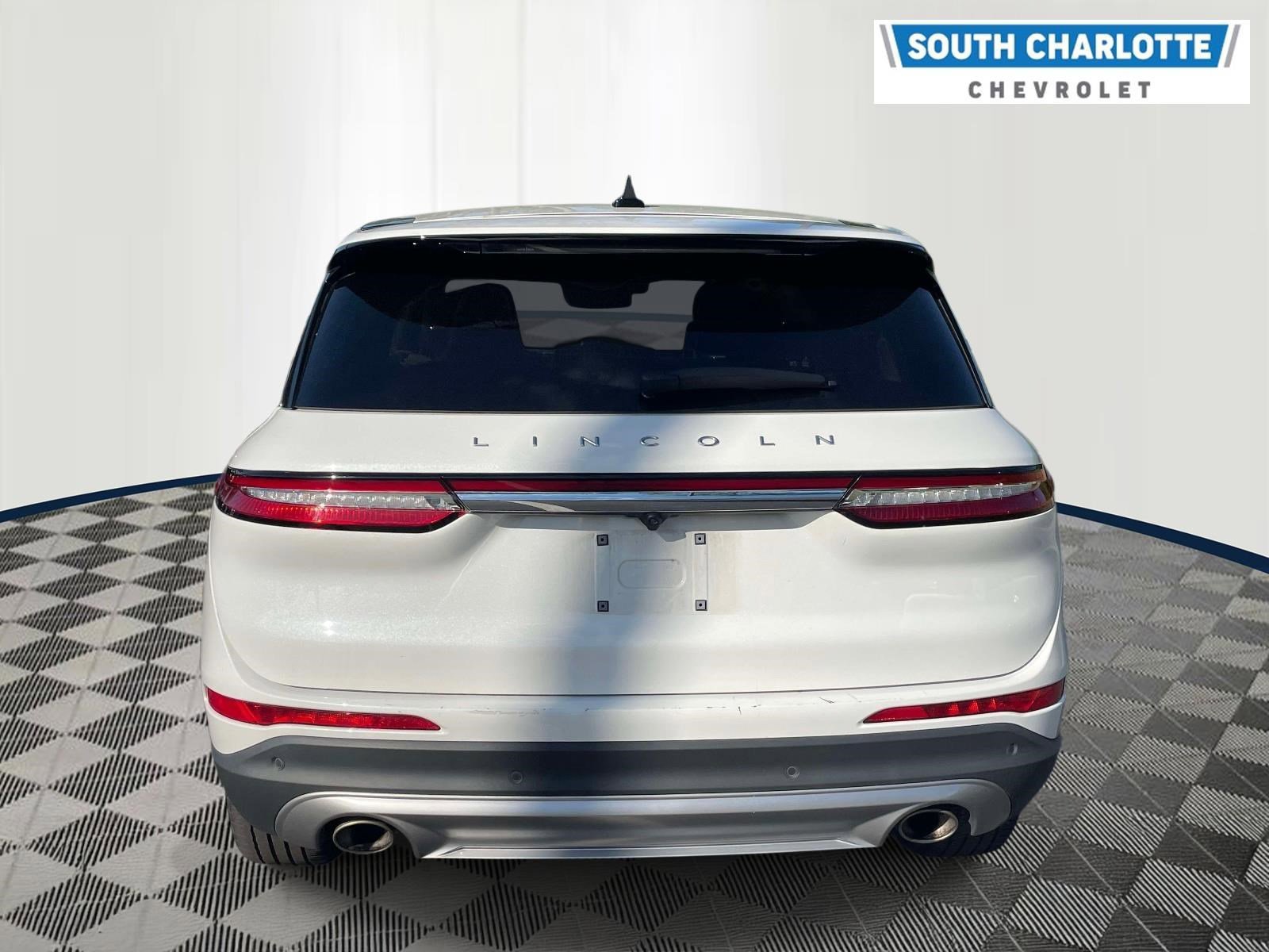 Used 2023 Lincoln Corsair FWD image 6