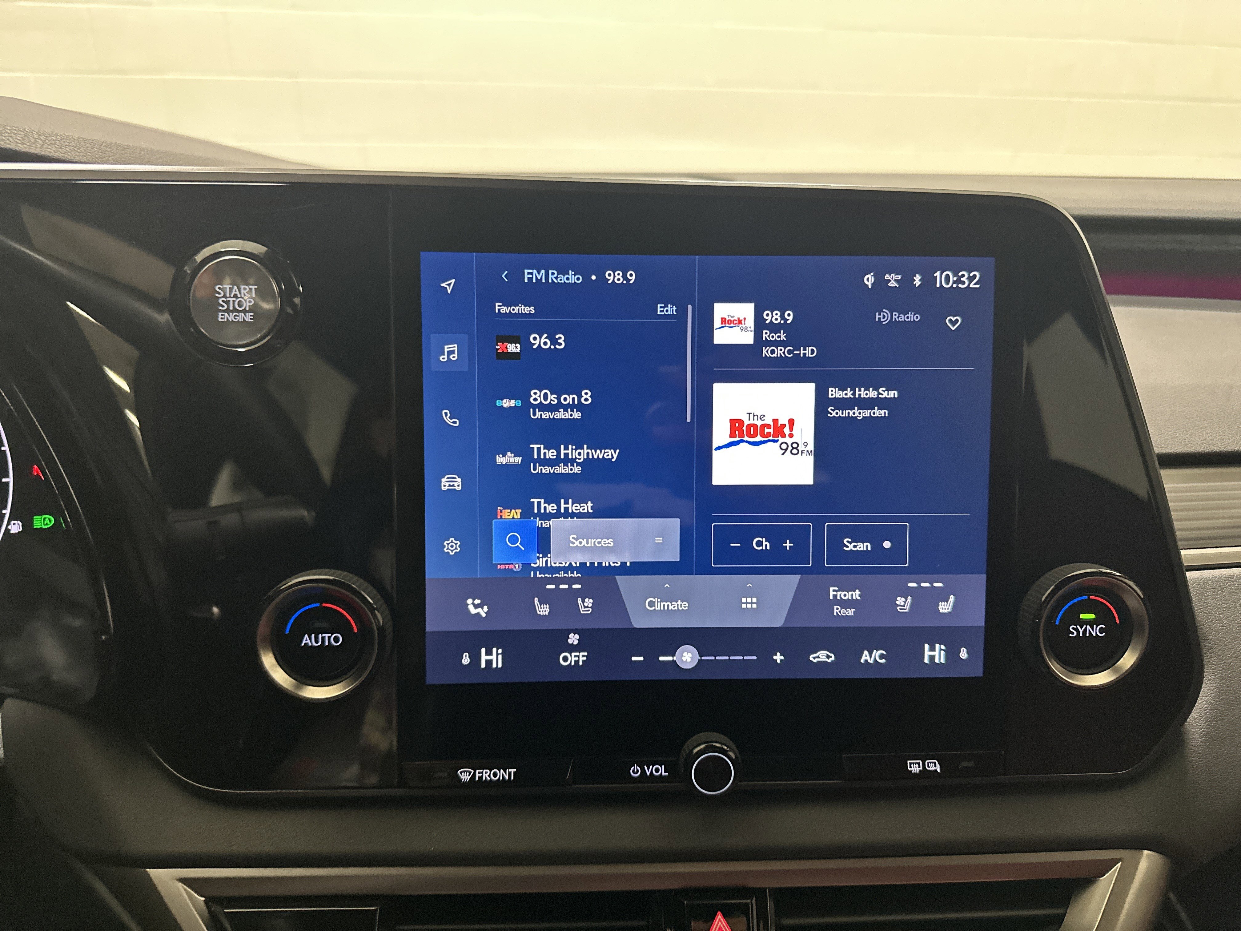 Used 2023 Lexus RX 350 F Sport w/ Cold Area Package image 23