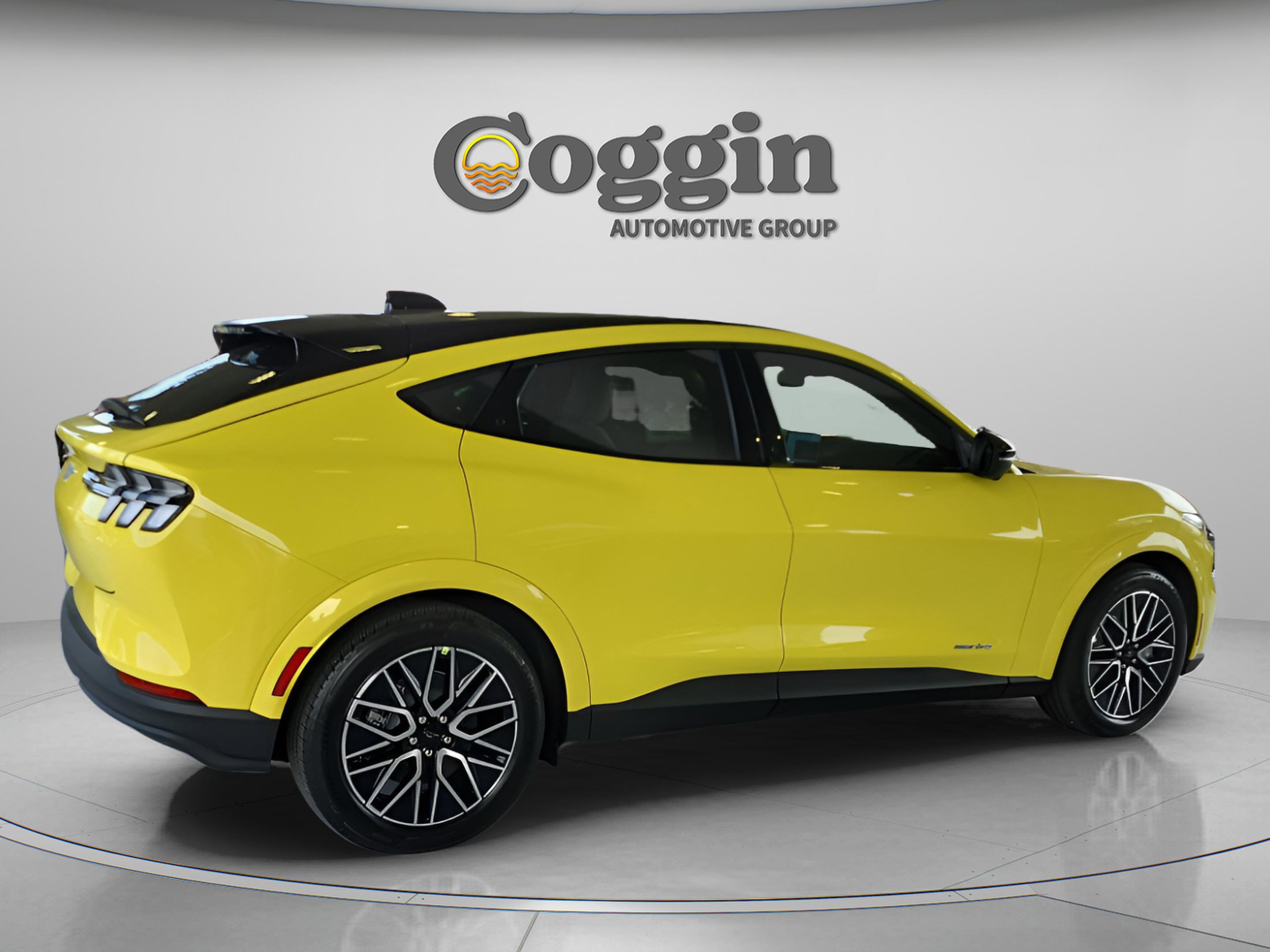 New 2025 Ford Mustang Mach-E Premium image 5