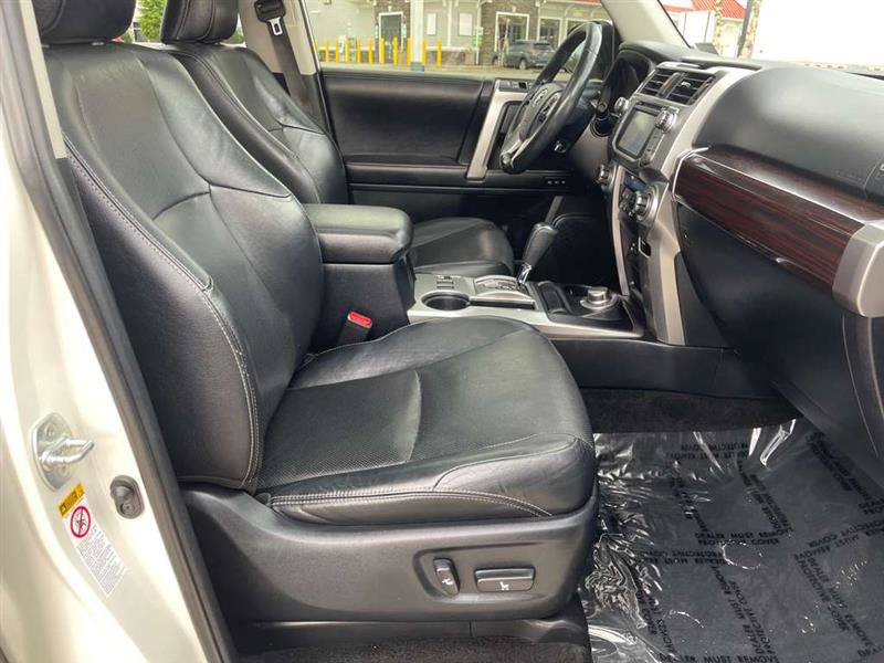 Used 2018 Toyota 4Runner Limited AWD/4WD image 44