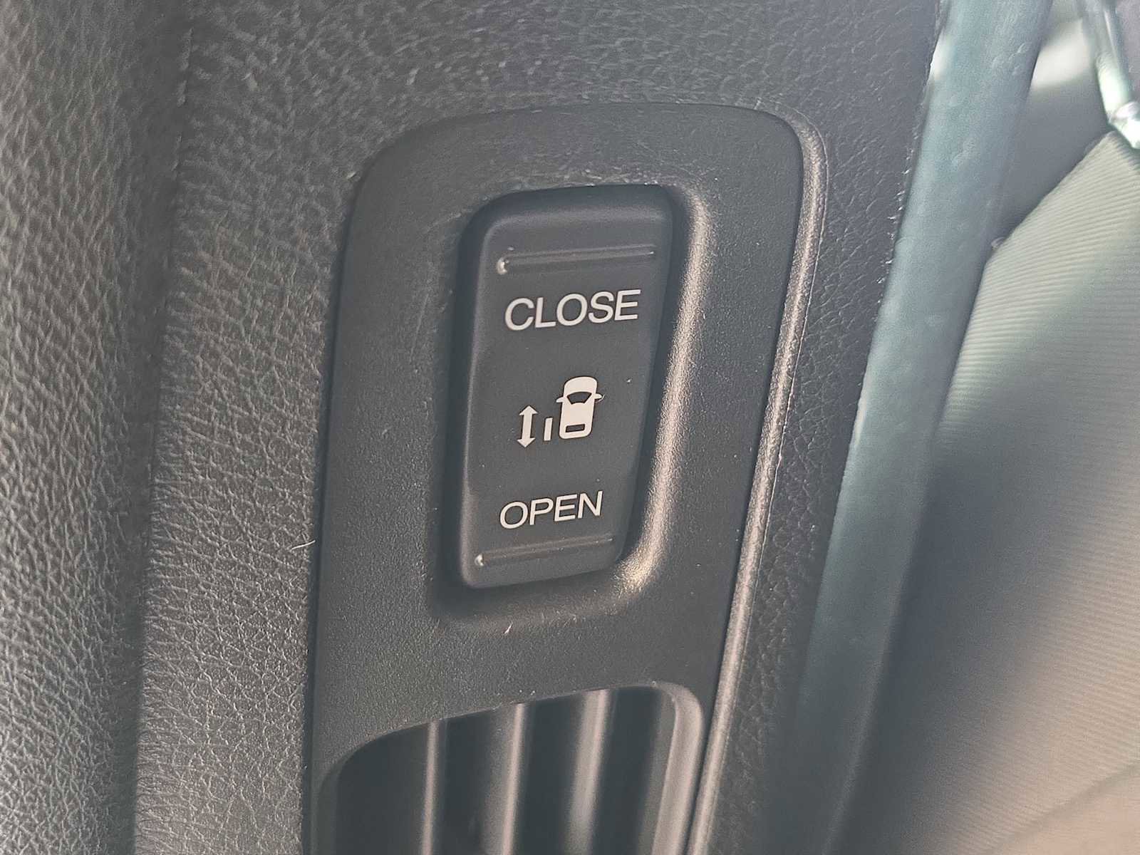 Used 2019 Honda Odyssey EX image 11