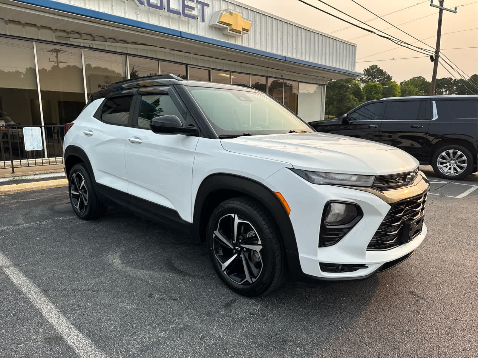 Used 2023 Chevrolet TrailBlazer RS w/ Convenience Package FWD image 24