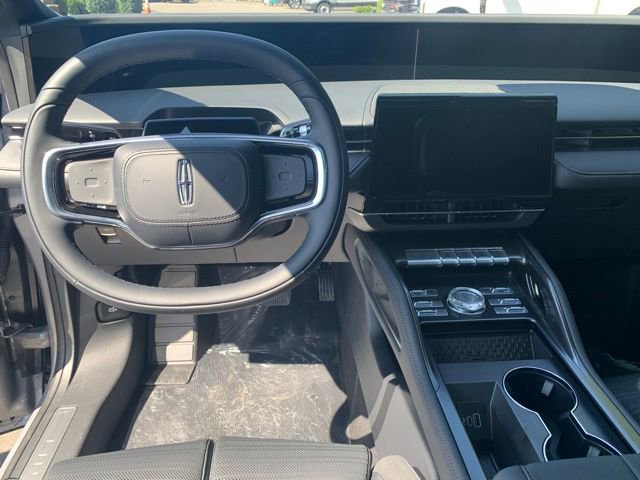 New 2025 Lincoln Nautilus Reserve image 20