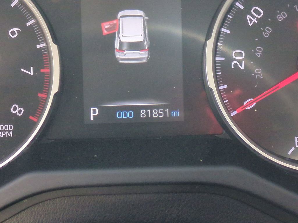 Used 2021 Toyota RAV4 XLE image 17