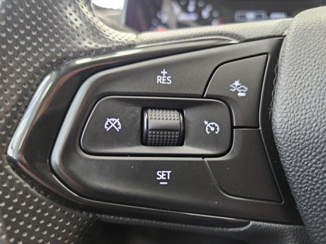 Used 2024 Chevrolet Trax LS FWD image 27
