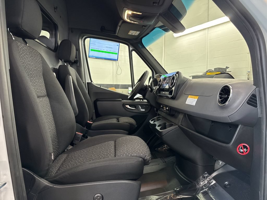 New 2025 Mercedes-Benz Sprinter 2500 image 14