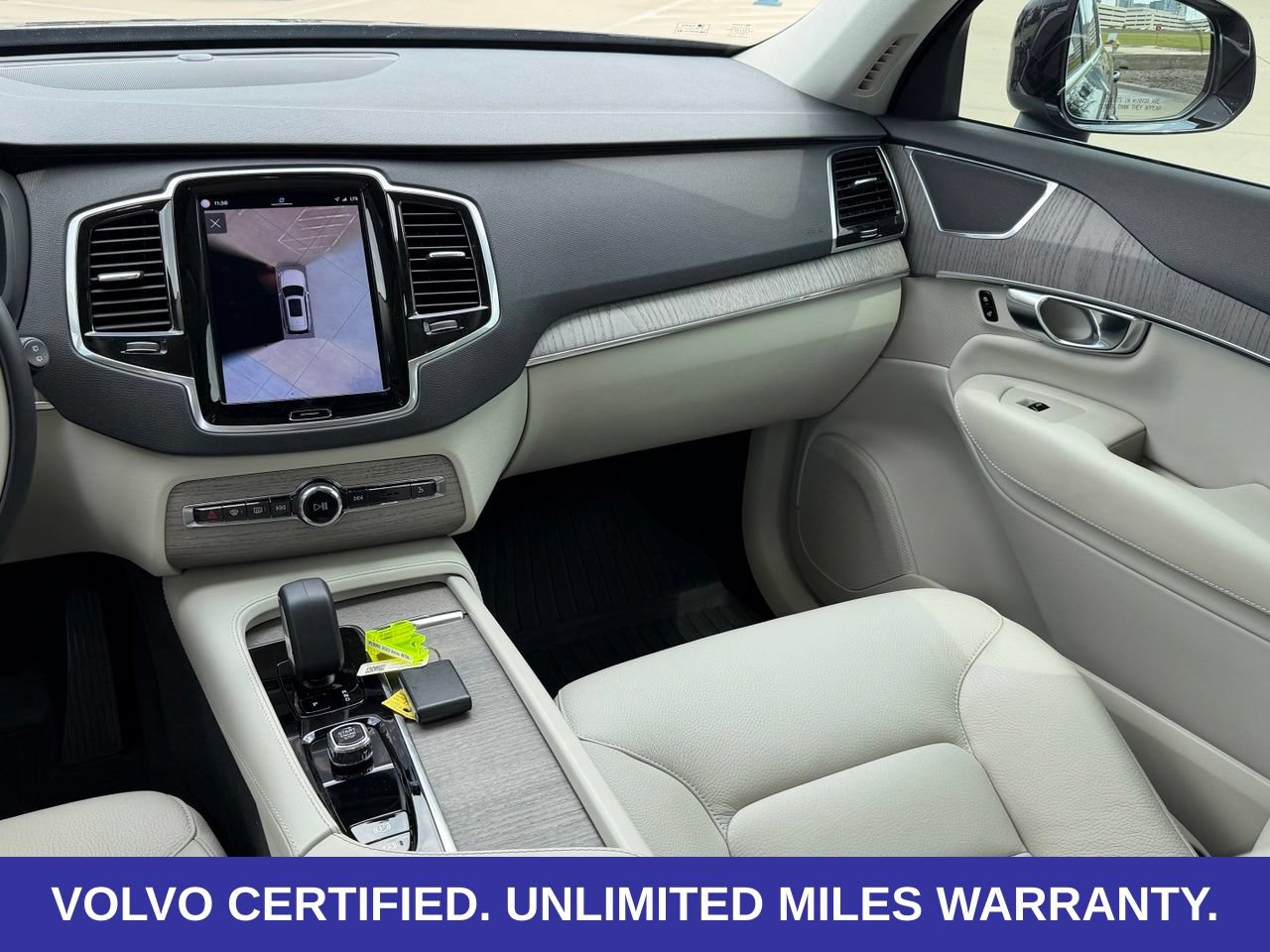 Certified 2023 Volvo XC90 B6 Plus AWD/4WD image 15