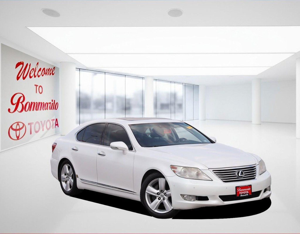 Used 2012 Lexus LS 460 w/ Comfort Pkg RWD image 2
