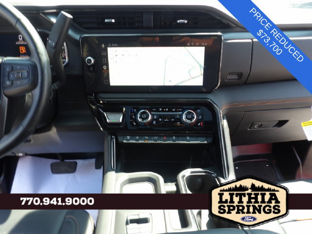 Used 2025 GMC Sierra 3500 AT4 w/ AT4 Premium Plus Package AWD/4WD image 17