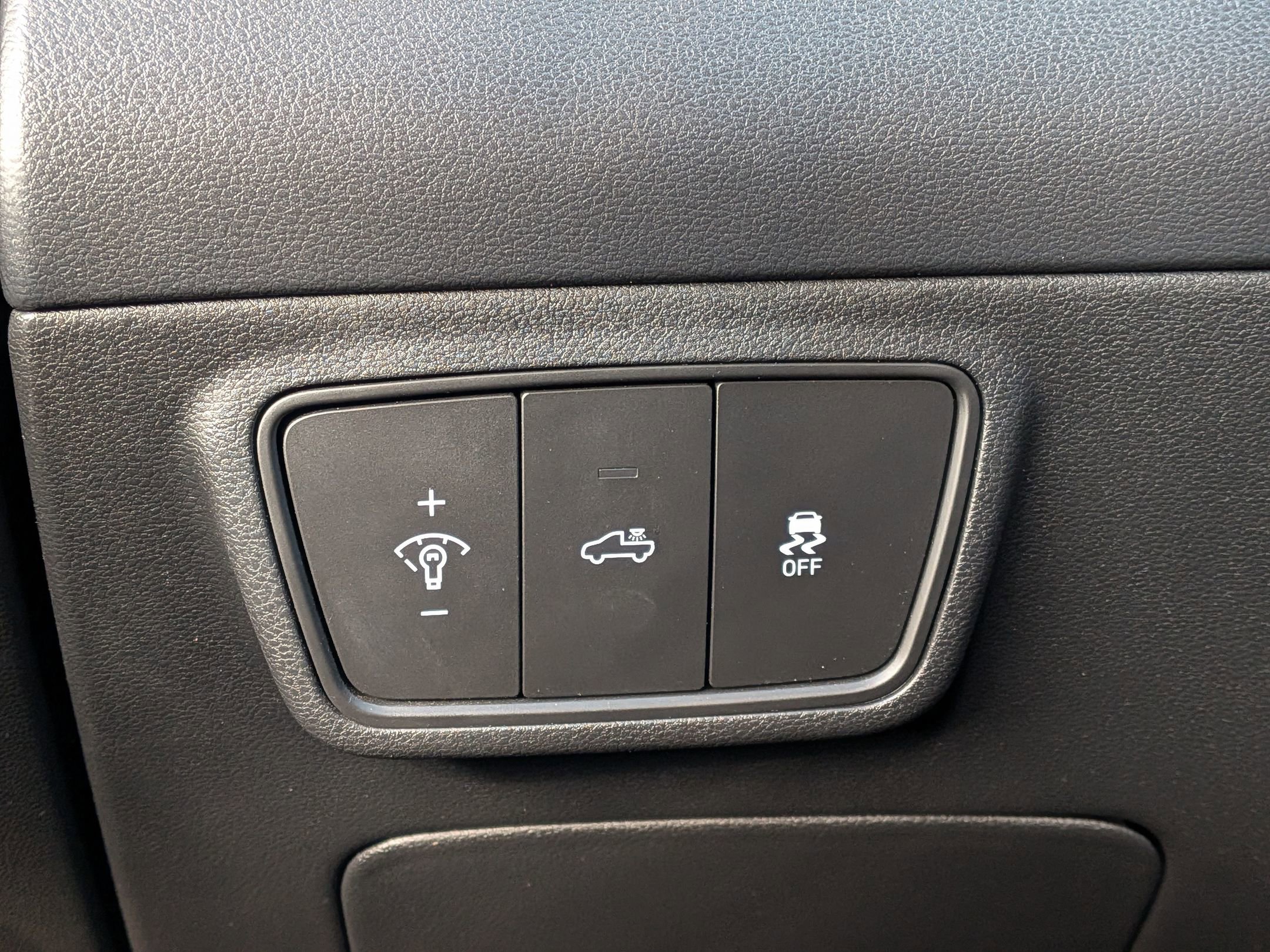 Used 2023 Hyundai Santa Cruz Limited image 18