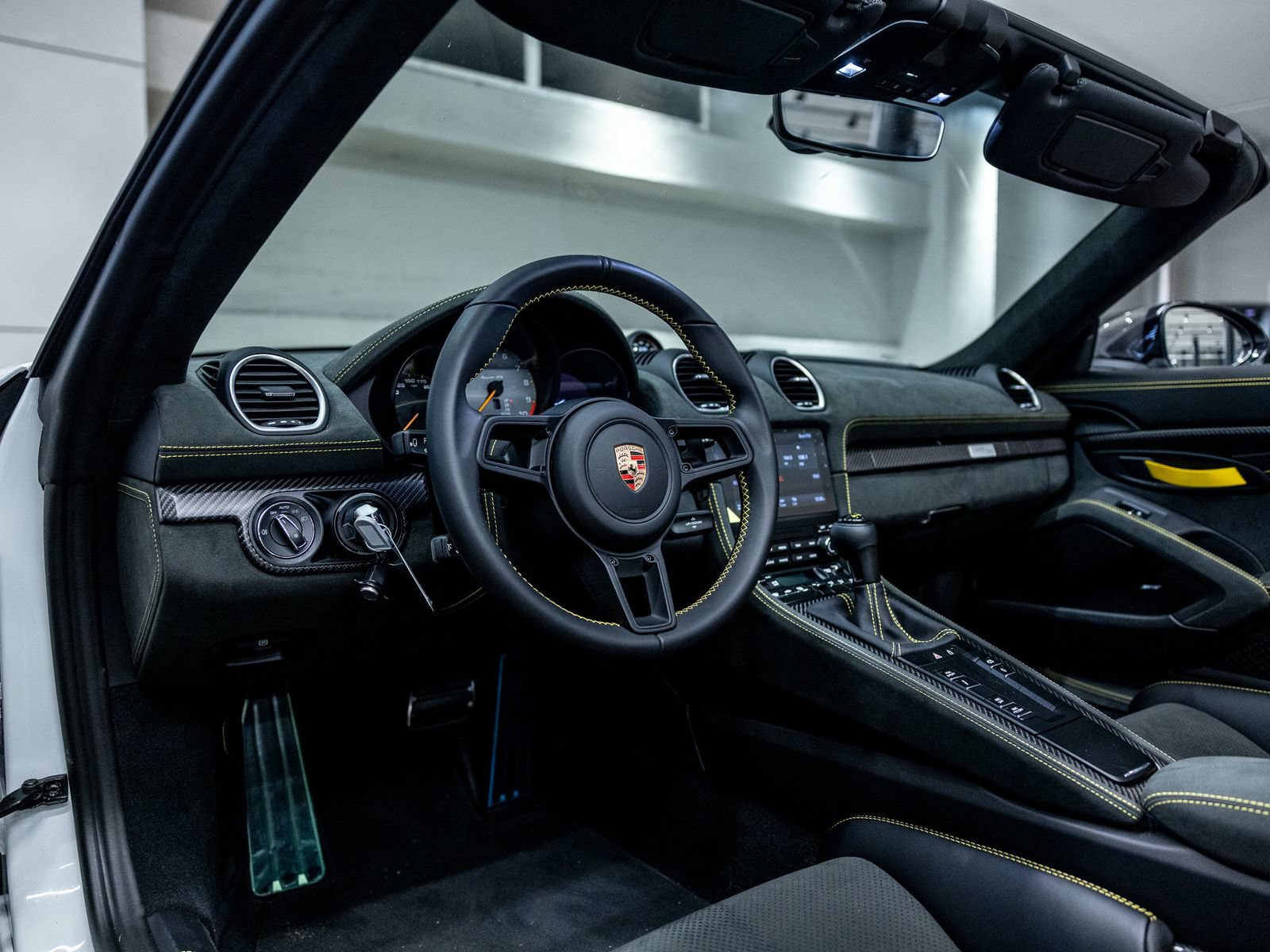 Certified 2025 Porsche 718 Boxster Spyder RS RWD image 4