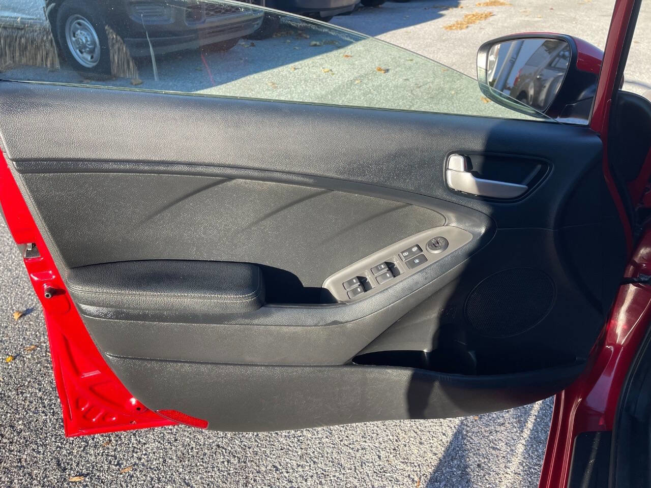 Used 2018 Kia Forte S image 20