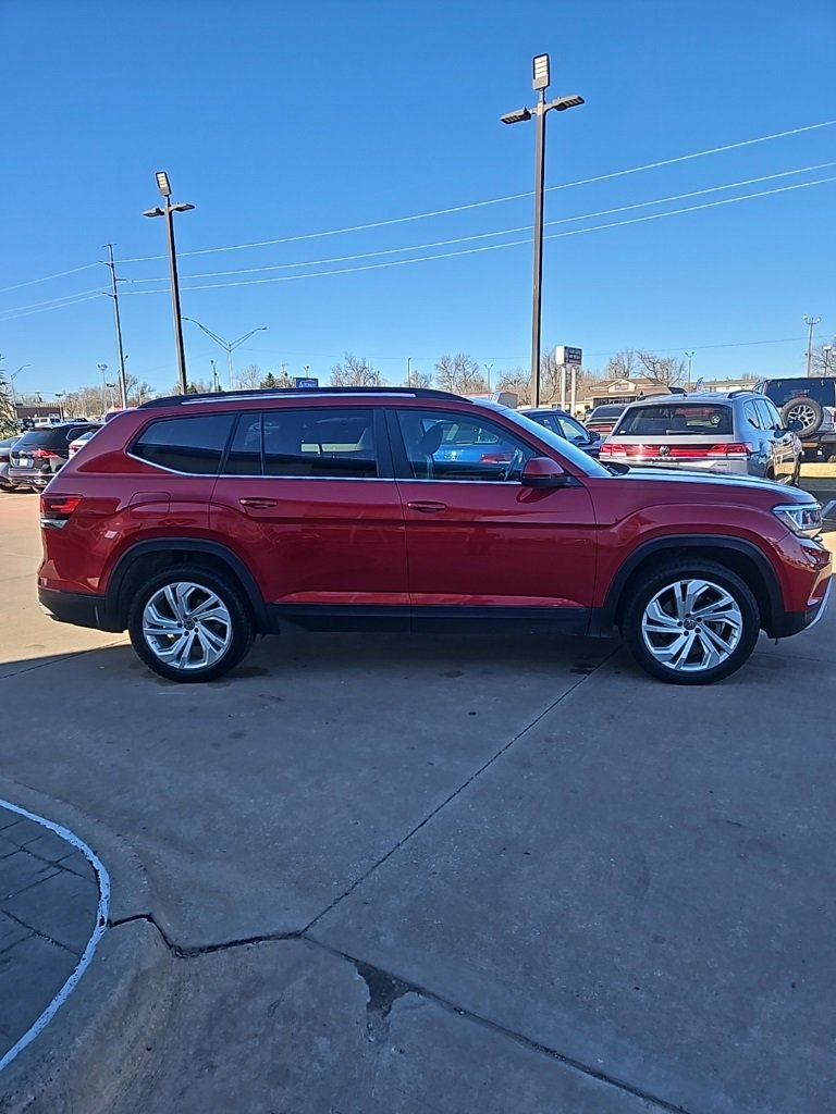 Used 2021 Volkswagen Atlas SE image 4