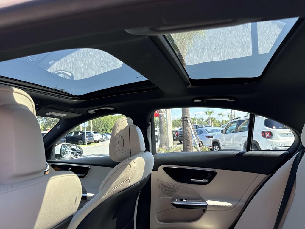 Used 2023 Mercedes-Benz C 300 Sedan image 16