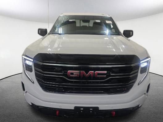 Used 2025 GMC Sierra 1500 AT4 w/ Technology Package AWD/4WD image 2