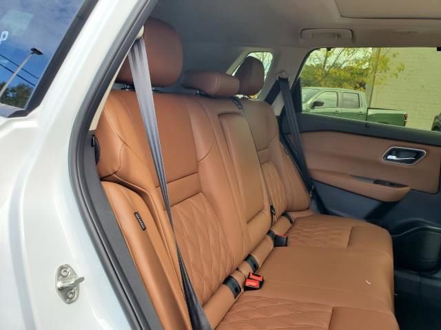New 2026 Nissan Rogue Platinum image 15