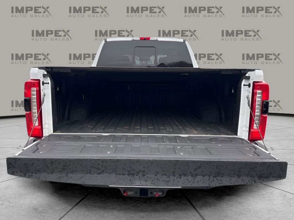 Used 2023 Ford F250 Lariat w/ Chrome Package image 31