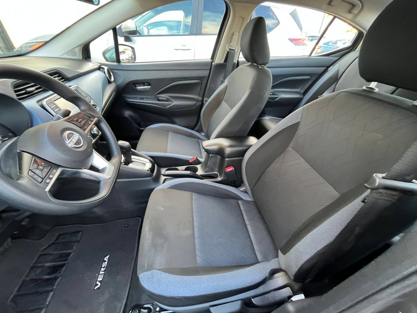 Used 2025 Nissan Versa SV FWD image 20