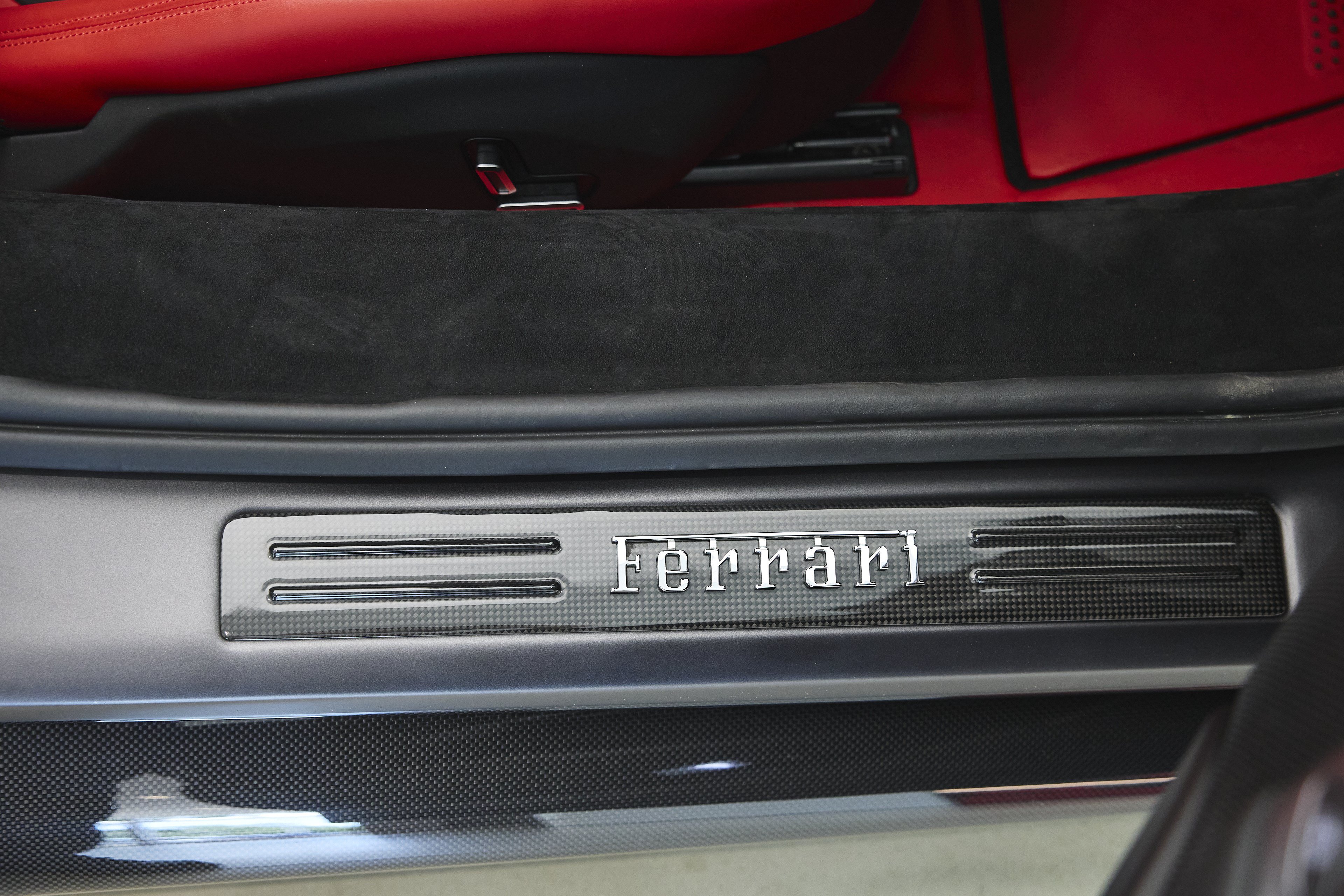 Used 2023 Ferrari 296 GTS RWD image 14