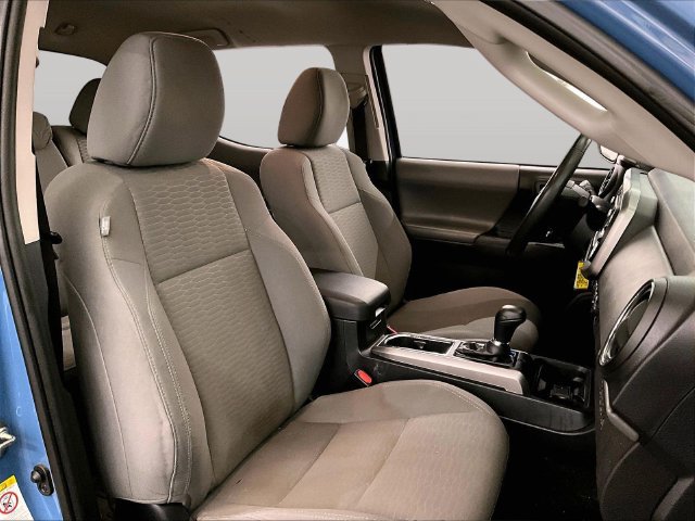 Used 2019 Toyota Tacoma SR5 AWD/4WD image 8