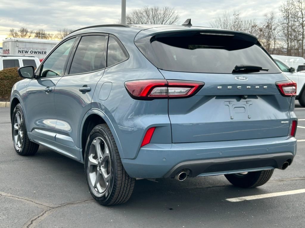 Used 2023 Ford Escape ST-Line w/ Tech Pack #1 image 5
