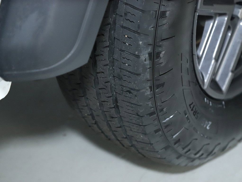 Used 2025 Jeep Wrangler Sport S image 36