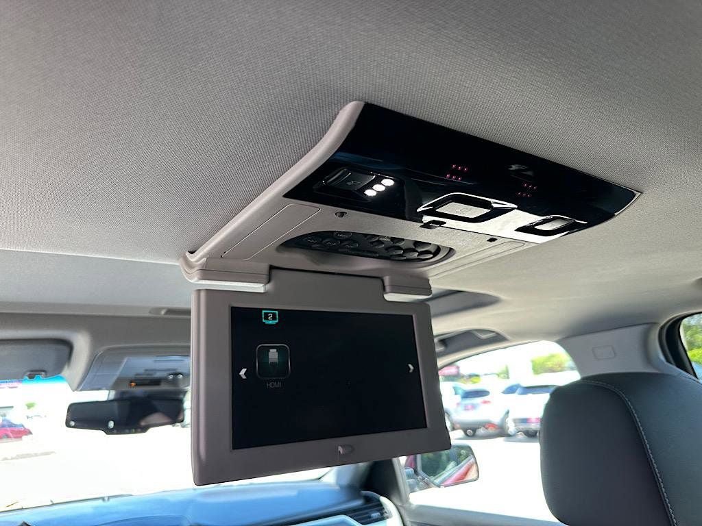 Used 2019 GMC Yukon SLT w/ Open Road Package AWD/4WD image 18