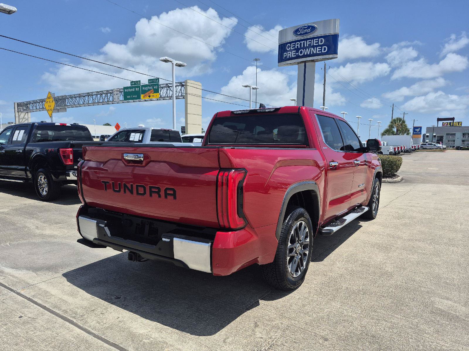 Used 2022 Toyota Tundra Limited w/ Power Package RWD image 14