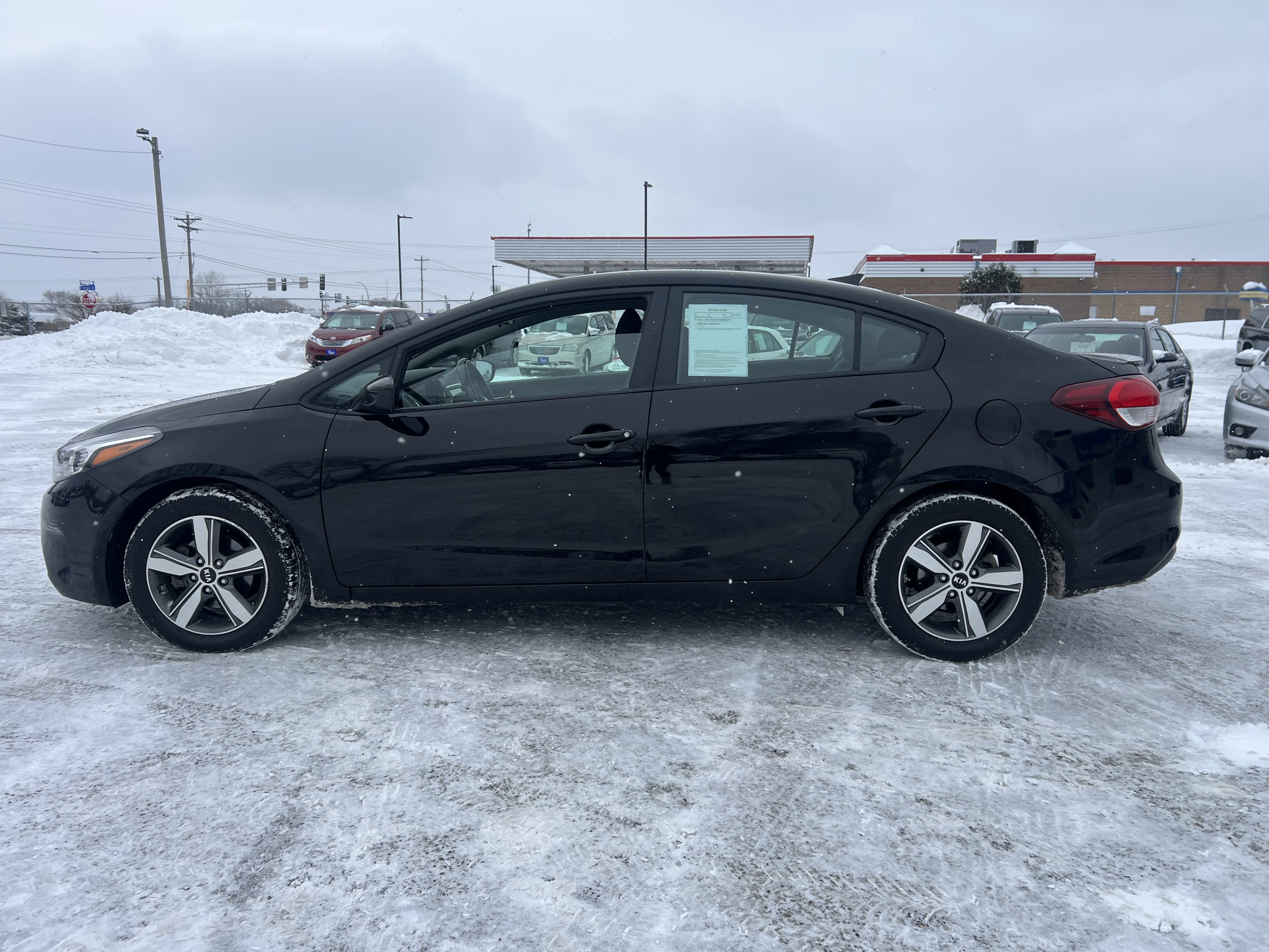 Used 2018 Kia Forte S image 4